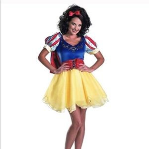Snow White Halloween Costume